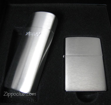 ライター＆携帯灰皿・ギフトセット Lighter/Pocket Ashtray Gift Set